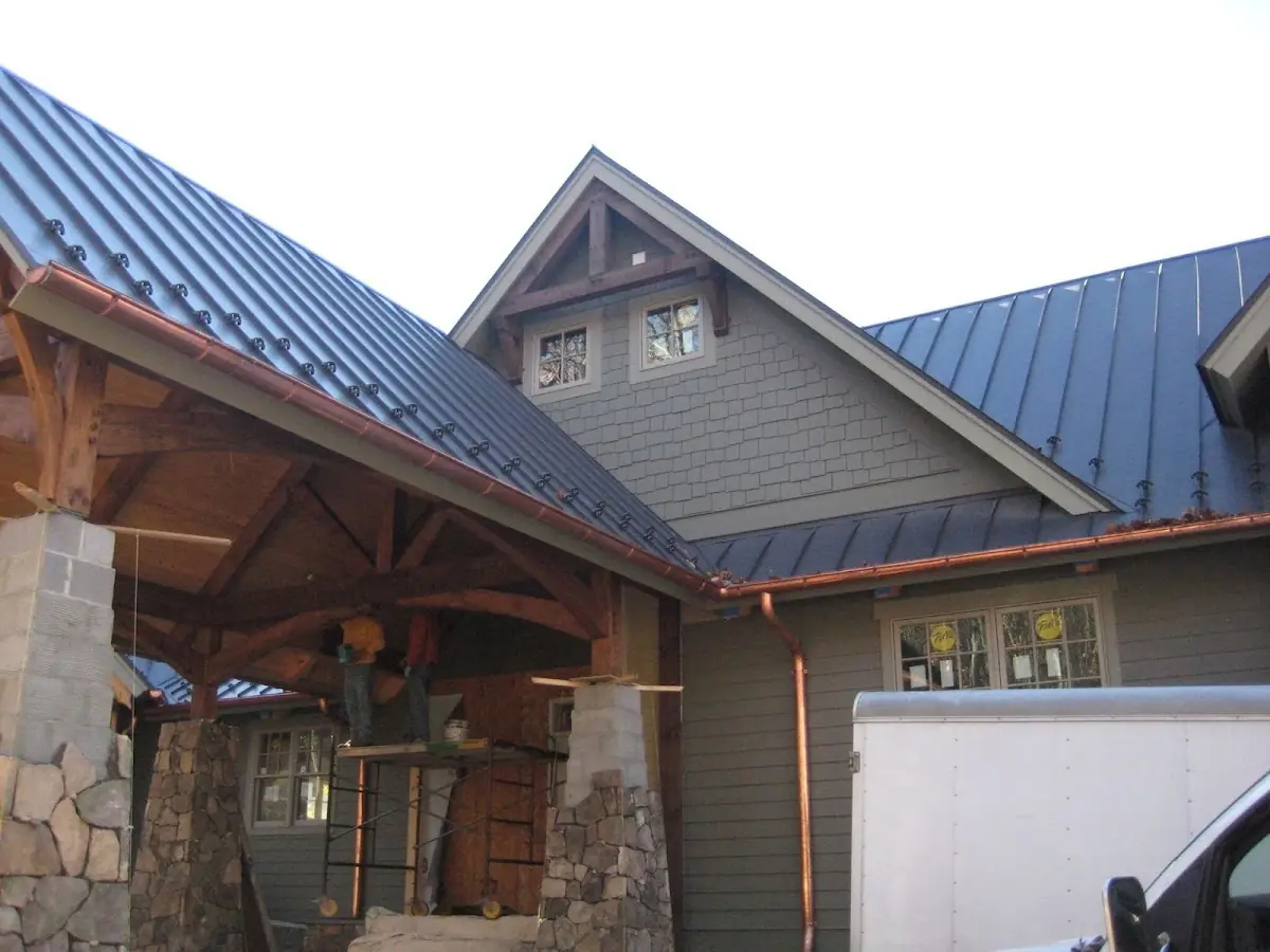 Craftsman Roofing team delivering quality roofing work in East Bakersfield
